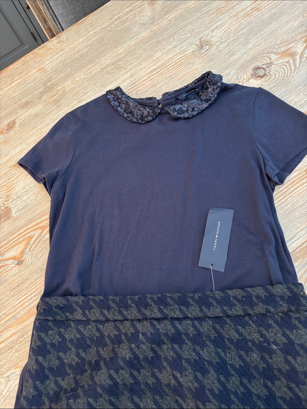 T.Hilfiger Houndstooth Pencil Skirt & Peter Pan collar sequined  top in Navy/Gra